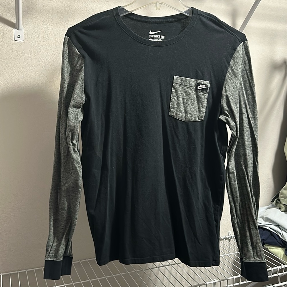 Men’s Nike long sleeve